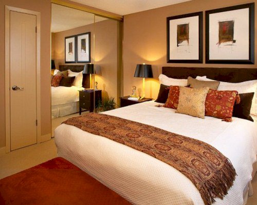 Hướng dẫn cách kê giường tân hôn cho cặp vợ chồng mới cưới
