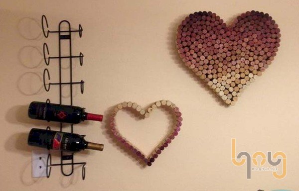 Giá kệ sắt treo tường để rượu độc đáo
