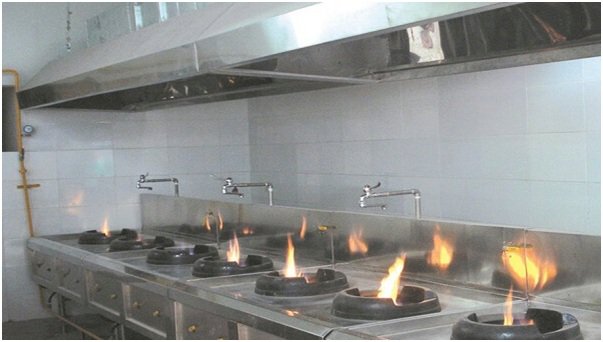 Bếp sạch mùi nhờ quạt hút khói bếp