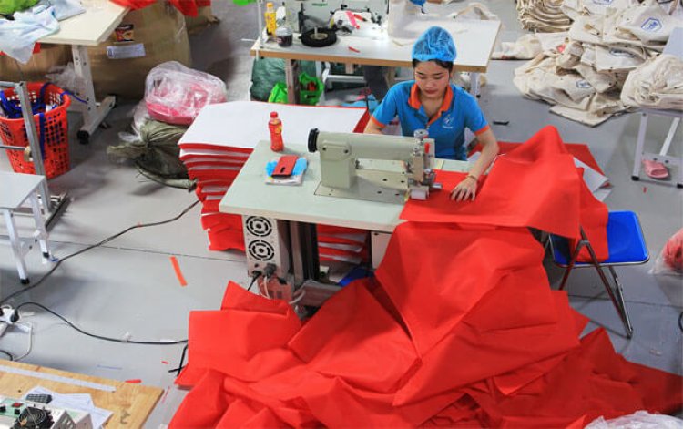 Sáng tạo và chất lượng từ xưởng may túi vải không dệt - Đối tác lý tưởng cho sản xuất túi vải không dệt