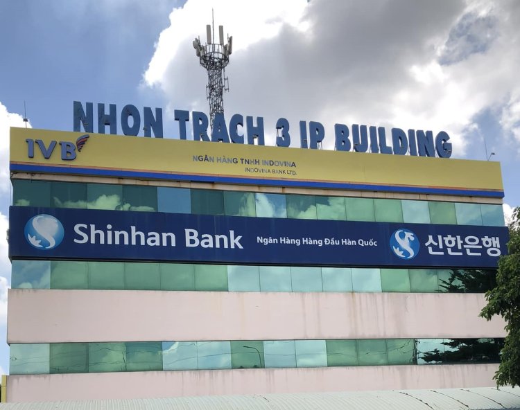 Biển hiệu quảng cáo nghệ thuật sử dụng decal 3M